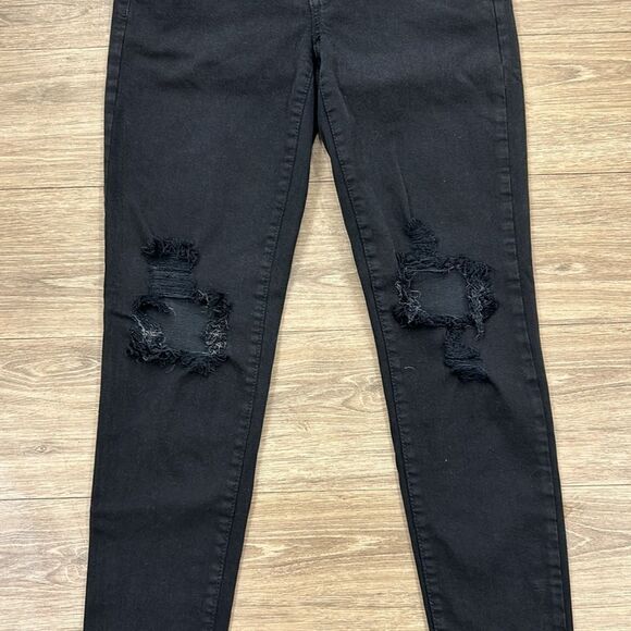 American Eagle Black Distressed Jegging Jeans - Picture 3 of 8